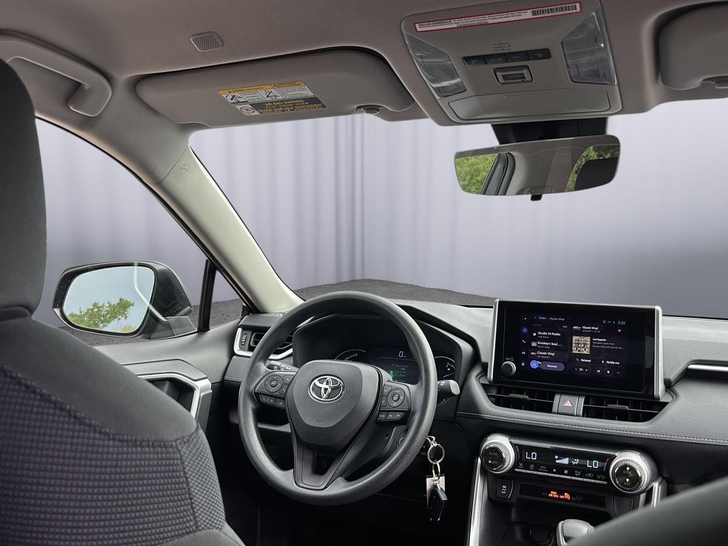 2023 Toyota RAV4 Hybrid LE
