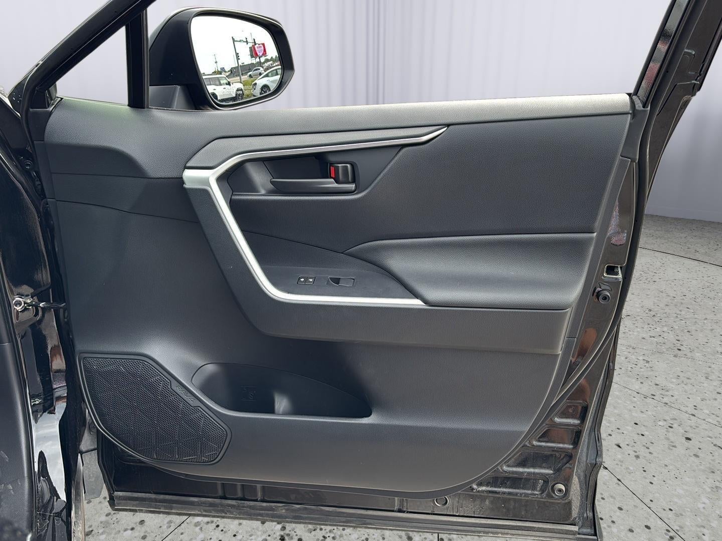 2023 Toyota RAV4 Hybrid LE