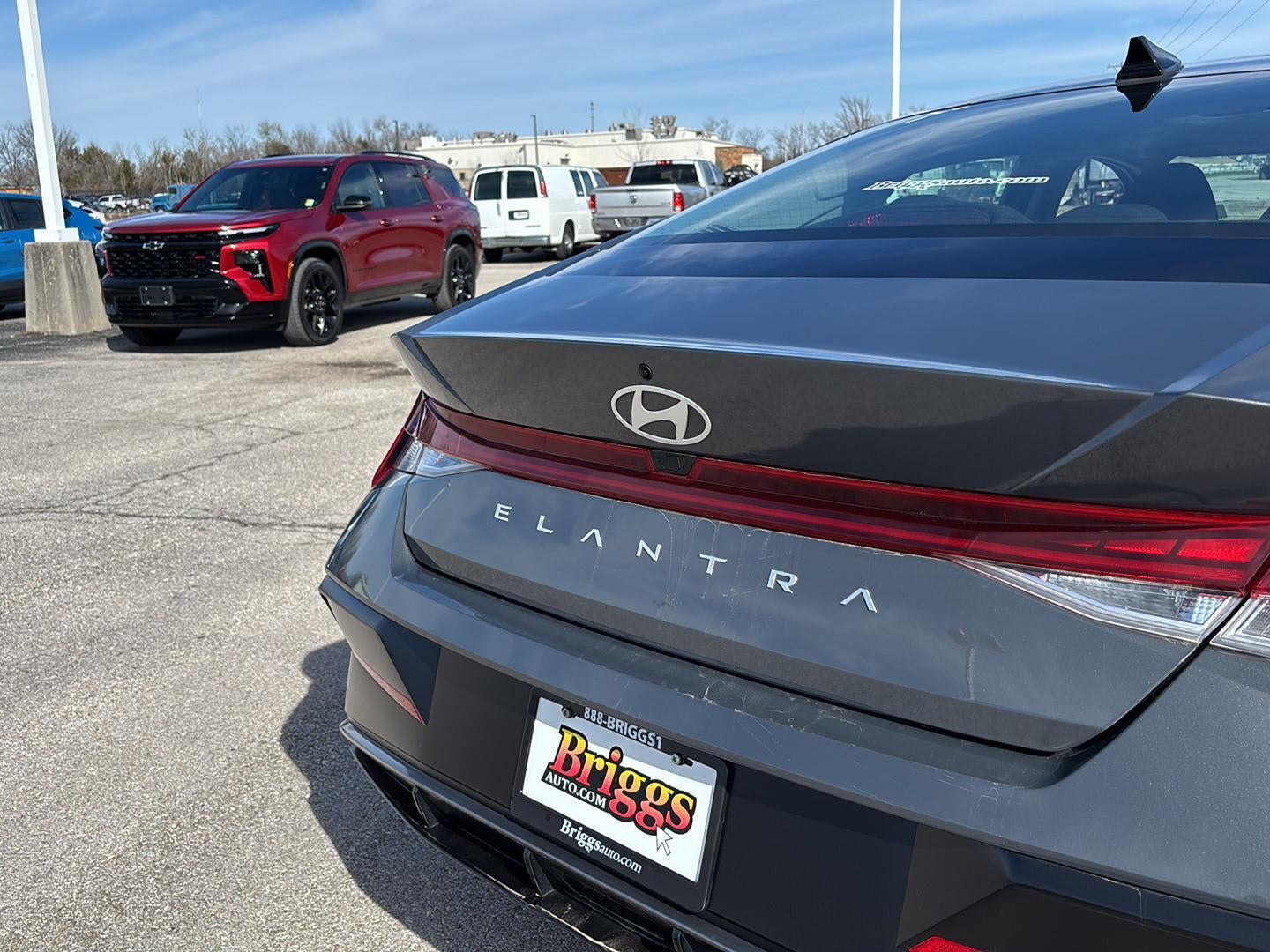 2025 Hyundai ELANTRA SEL