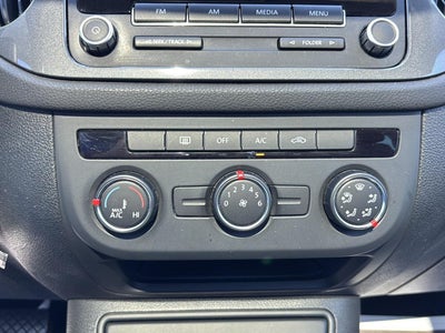 2013 Volkswagen Tiguan S w/Sunroof