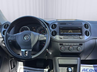 2013 Volkswagen Tiguan S w/Sunroof